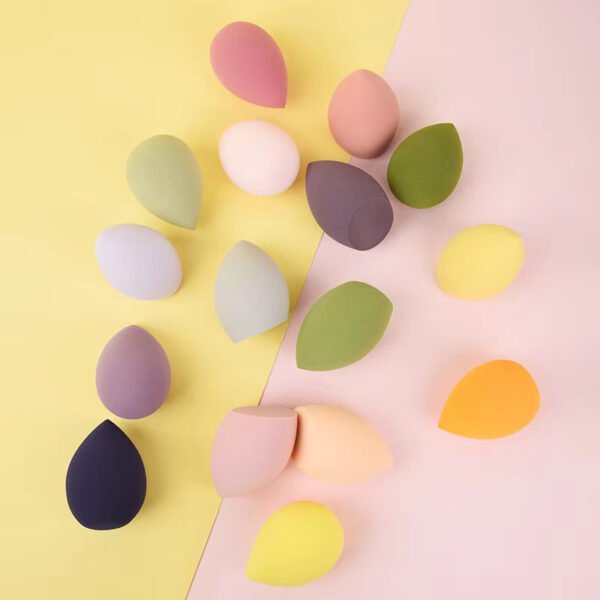 Makeup Blender Sponge – Foundation & Powder Puff Applicator